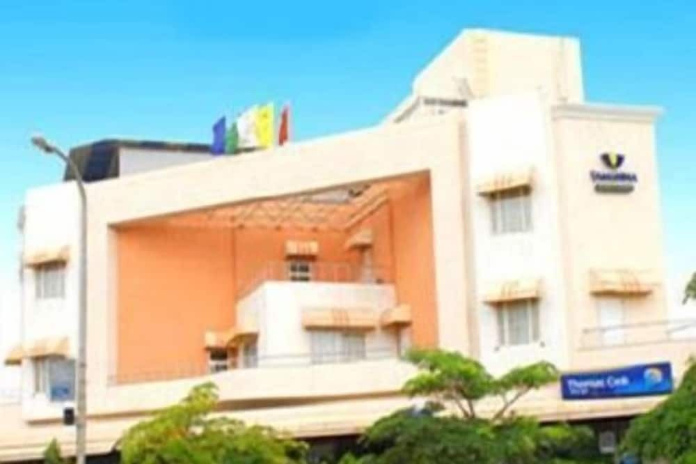 Executive Tamanna Hotel Hinjawadi, Pune