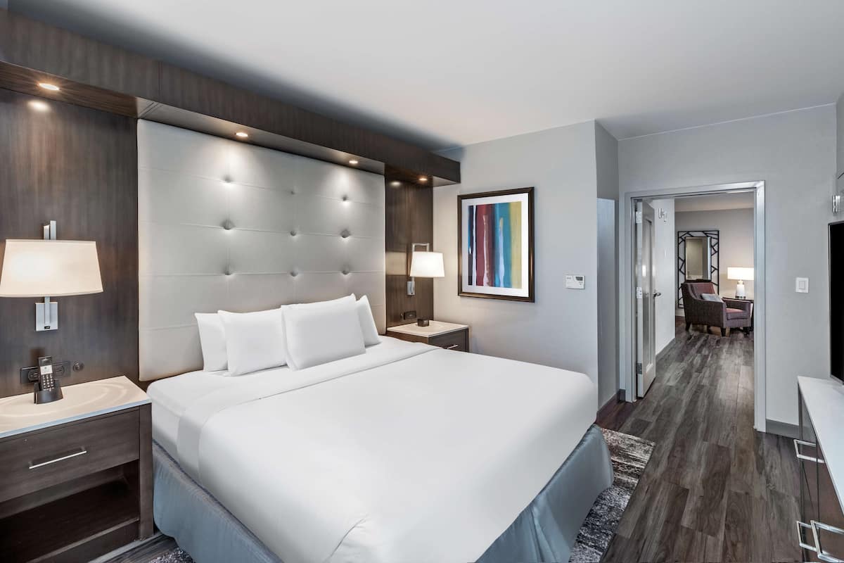 Suite, con acceso para personas discapacitadas, para no fumadores | 1 habitación, ropa de cama hipoalergénica y camas con pillow-top