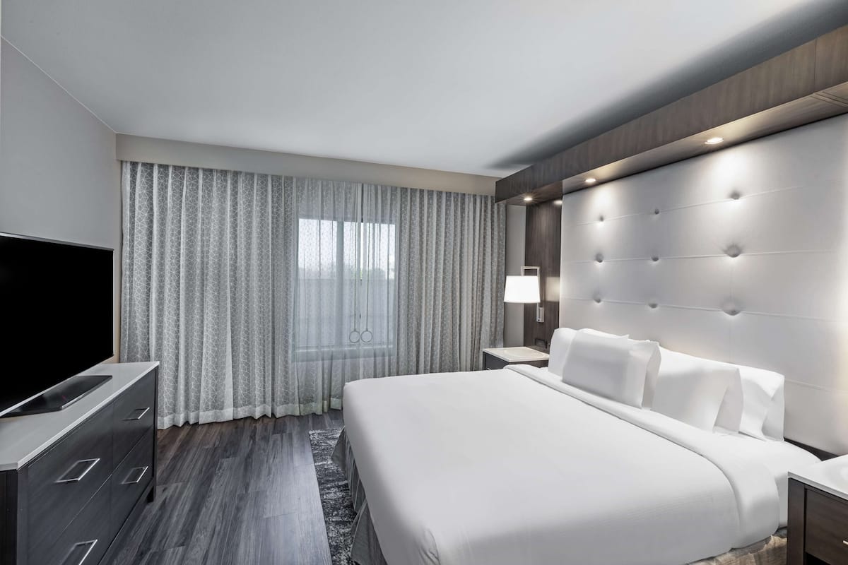 1 bedroom, hypo-allergenic bedding, pillowtop beds, in-room safe
