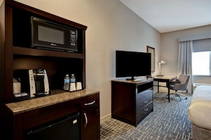 In-room safe, desk, soundproofing, iron/ironing board