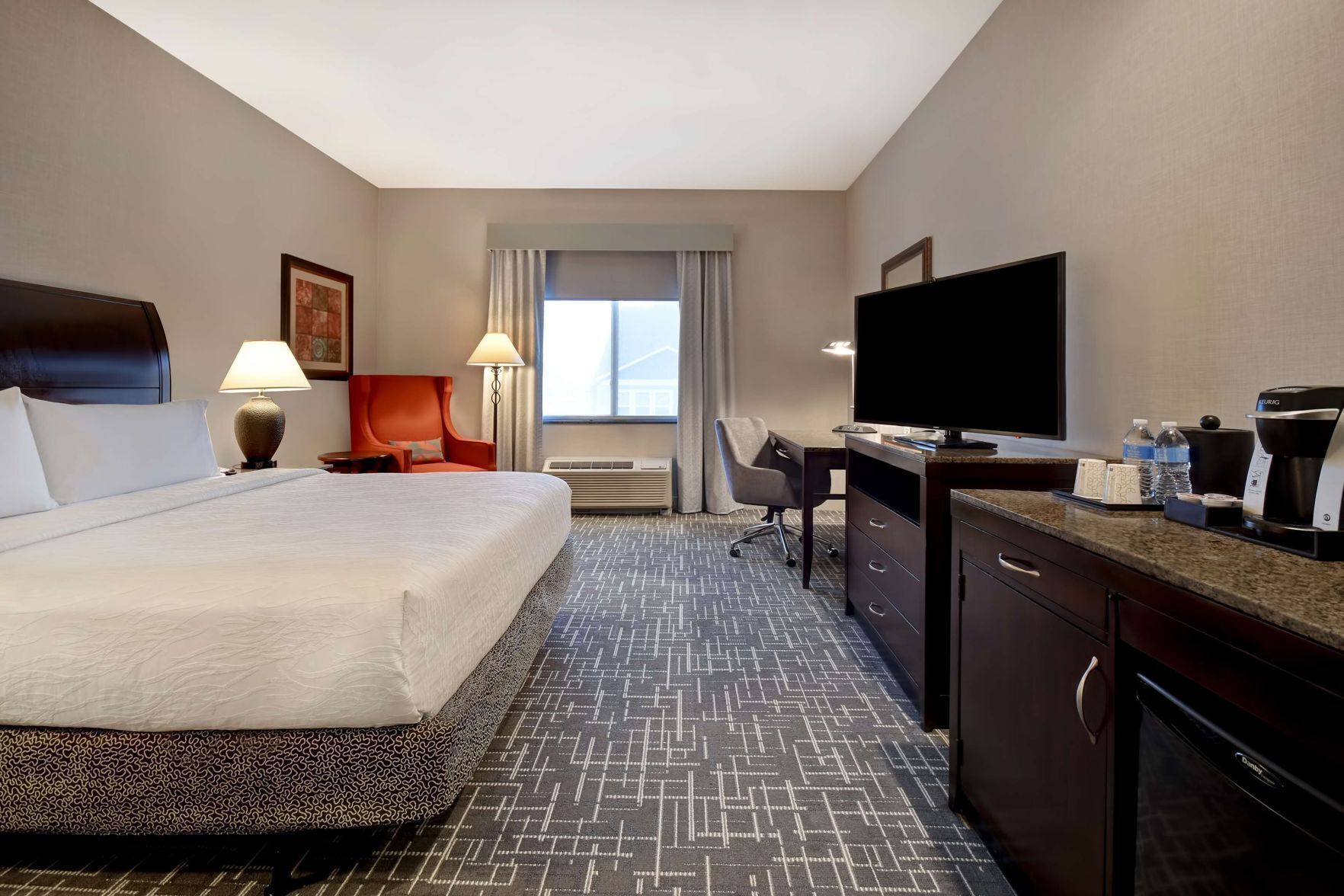 In-room safe, desk, soundproofing, iron/ironing board