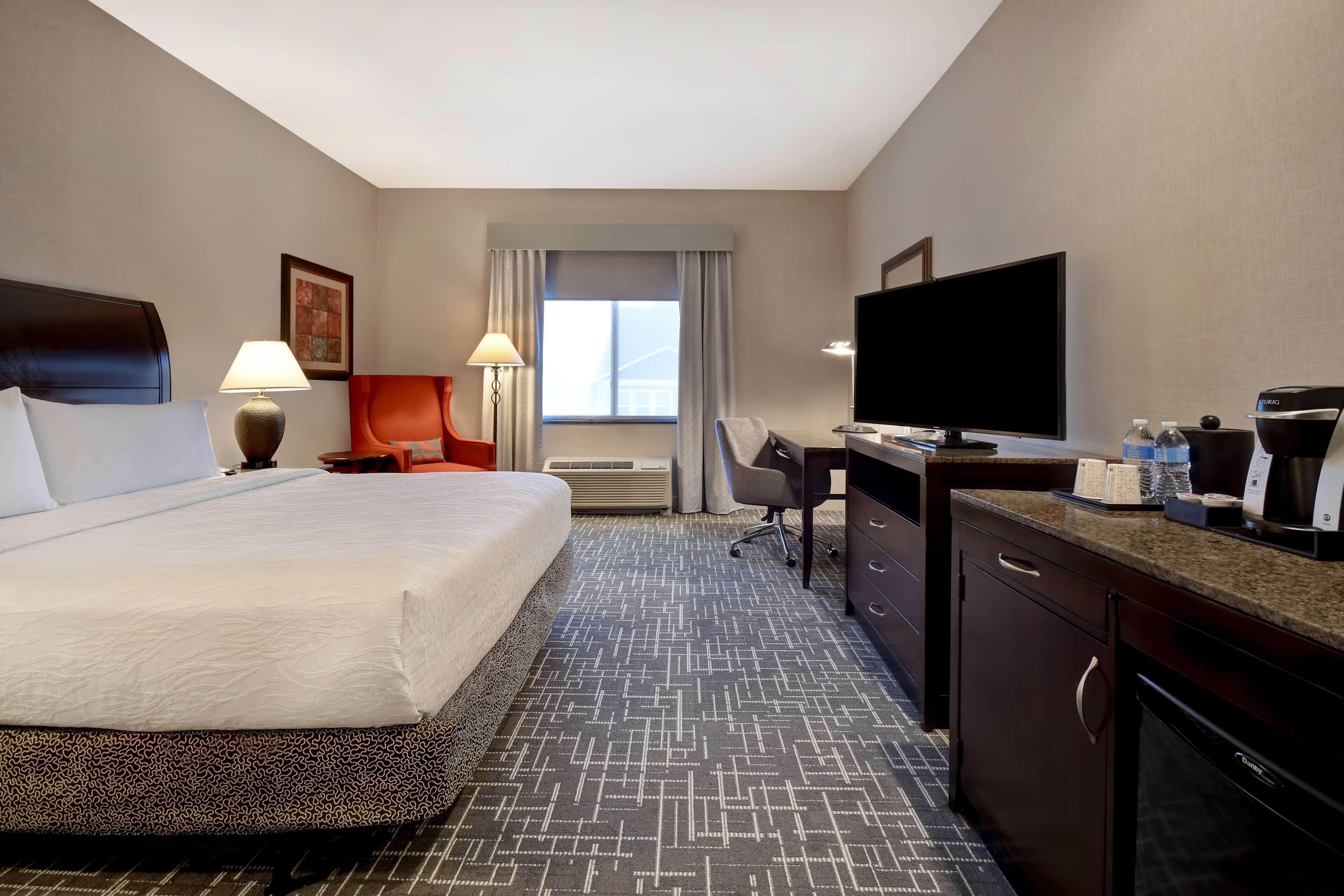 in-room safe, desk, soundproofing, iron/ironing board