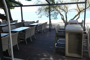 Bar pantai
