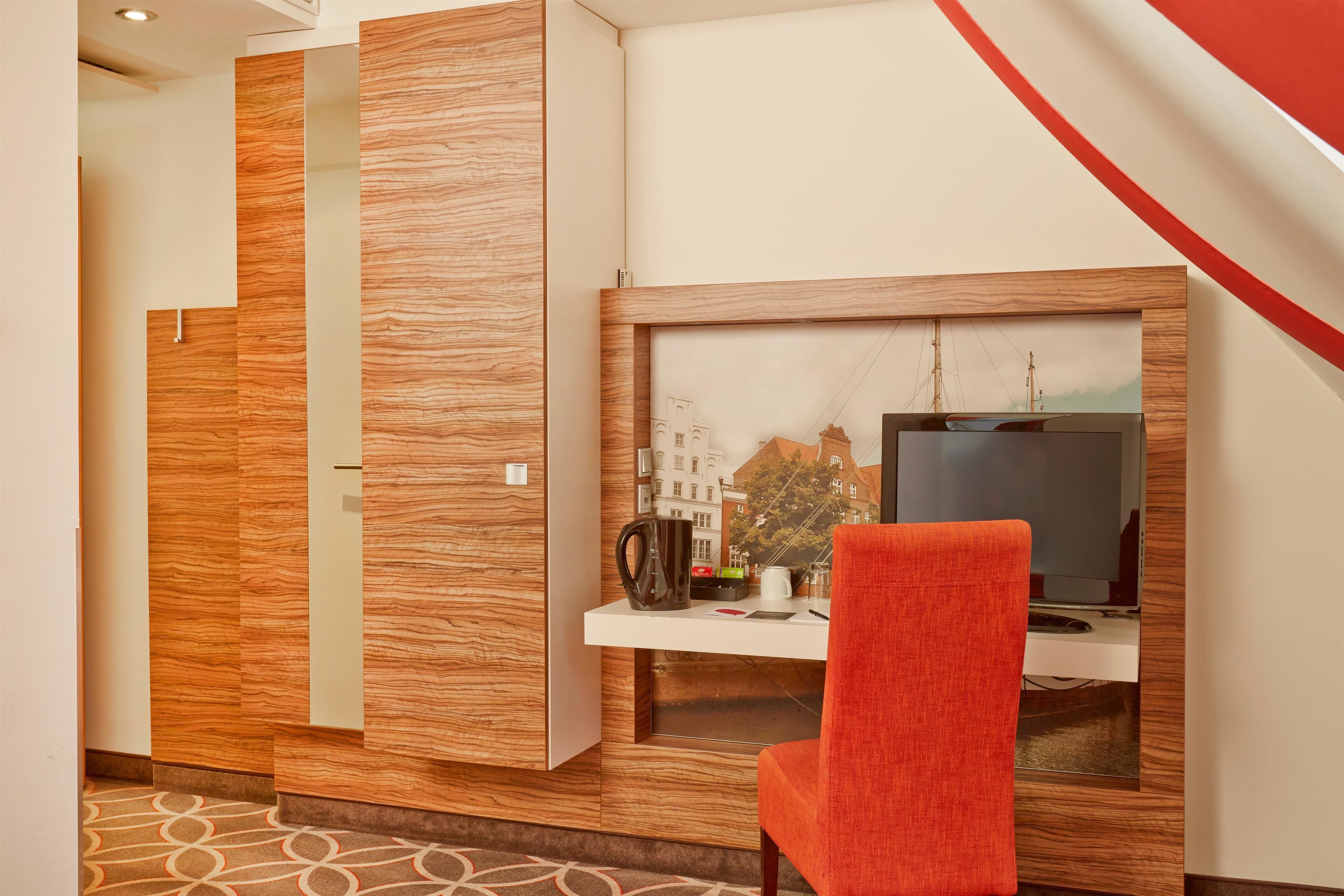 in-room safe, desk, soundproofing, iron/ironing board