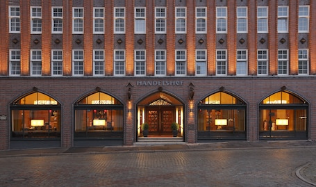 Fachada de la propiedad