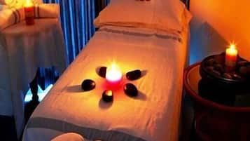 Aromatherapie, 2 behandelingskamers, massagebehandelingen