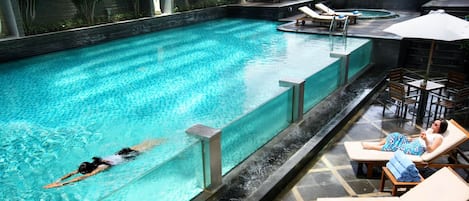 Piscine extérieure