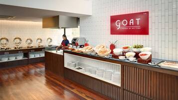 Tägliches Frühstücksbuffet (650 THB pro Person)