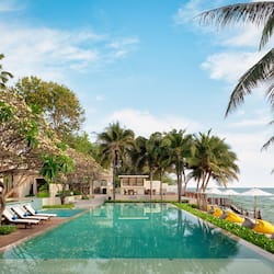 Outdoor pool, pool loungers