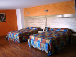 Standard Room, 2 Double Beds