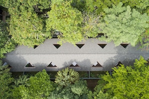 Aerial view - Pumilio Mountain & Ocean Hotel (Jacó)