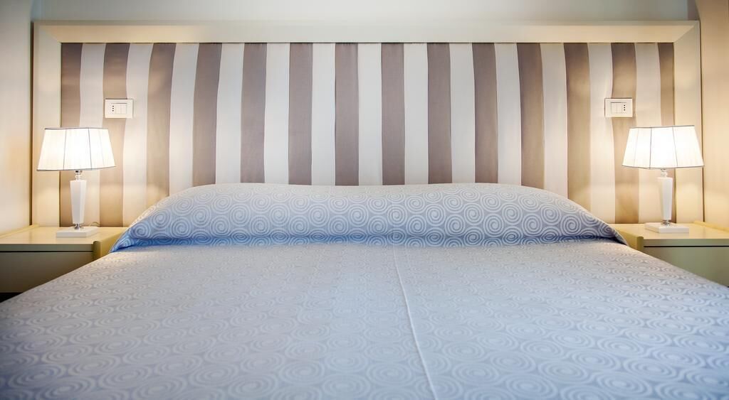 Minibar, in-room safe, desk, soundproofing