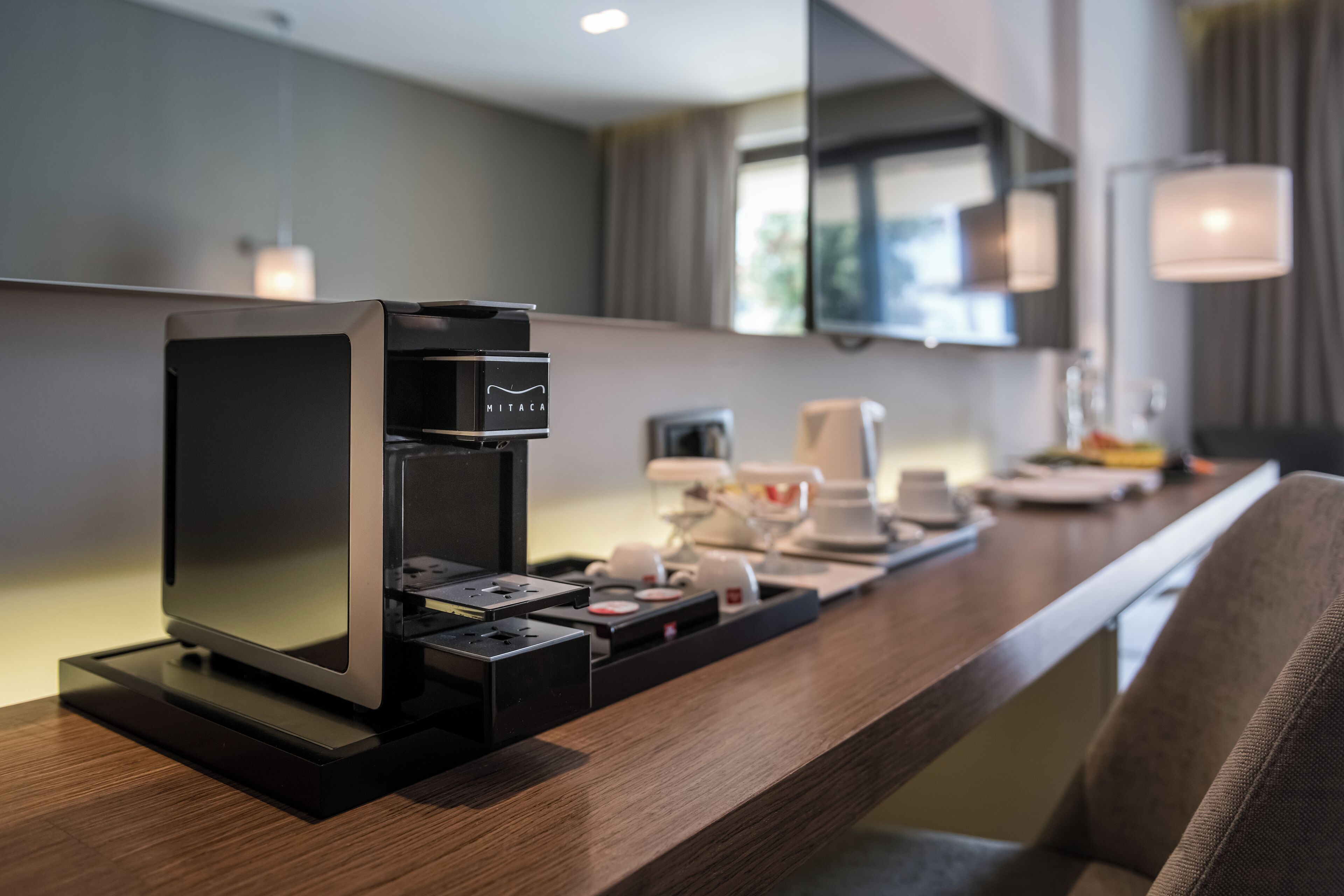 double room with sharing pool | 1 bedroom, minibar, in-room safe, desk