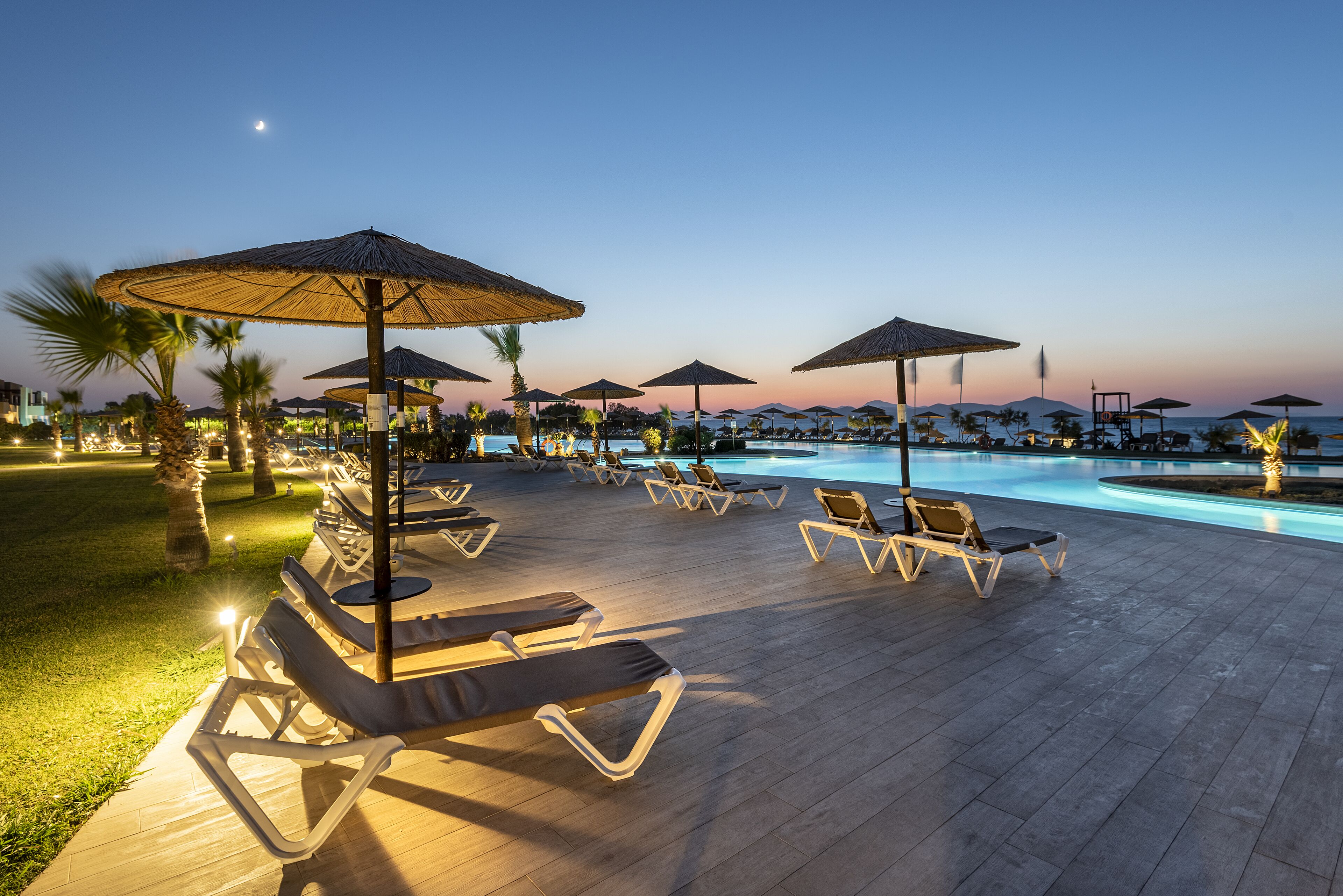 Indoor pool, 4 outdoor pools, pool umbrellas, sun loungers