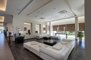 Sala de estar en el lobby