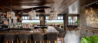 The Bohemian Hotel Savannah Riverfront, Autograph Collection