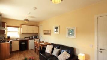 Soundproofing, free WiFi, bed sheets