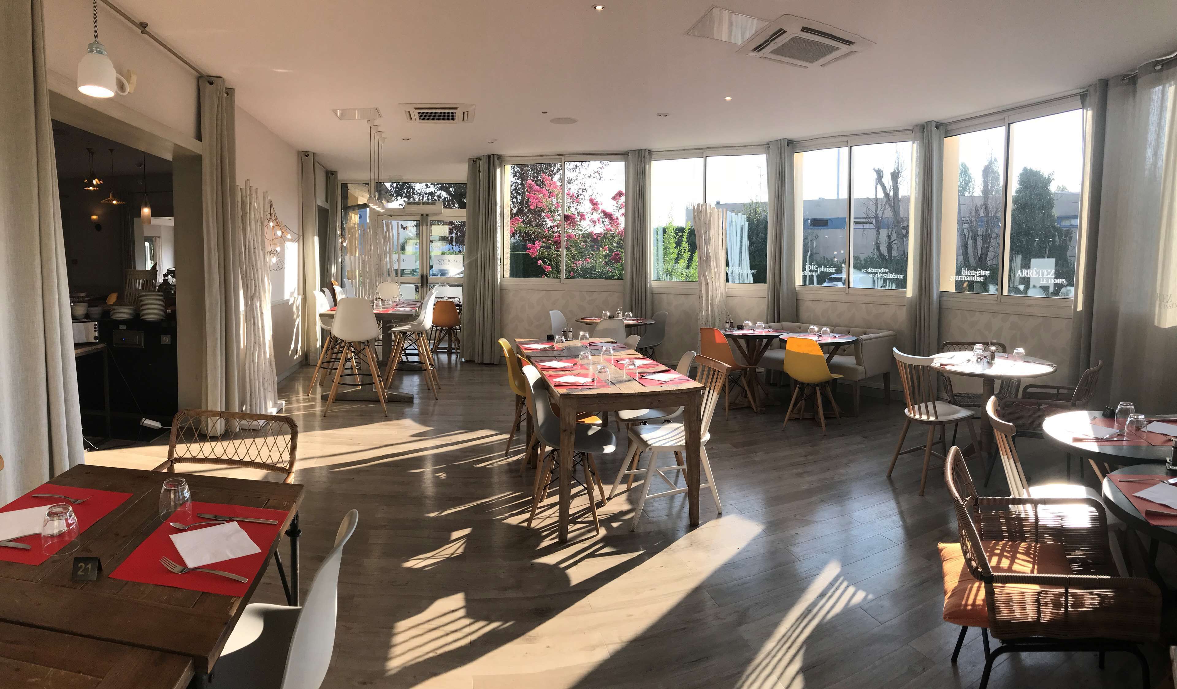 daily buffet breakfast (eur 15 per person)