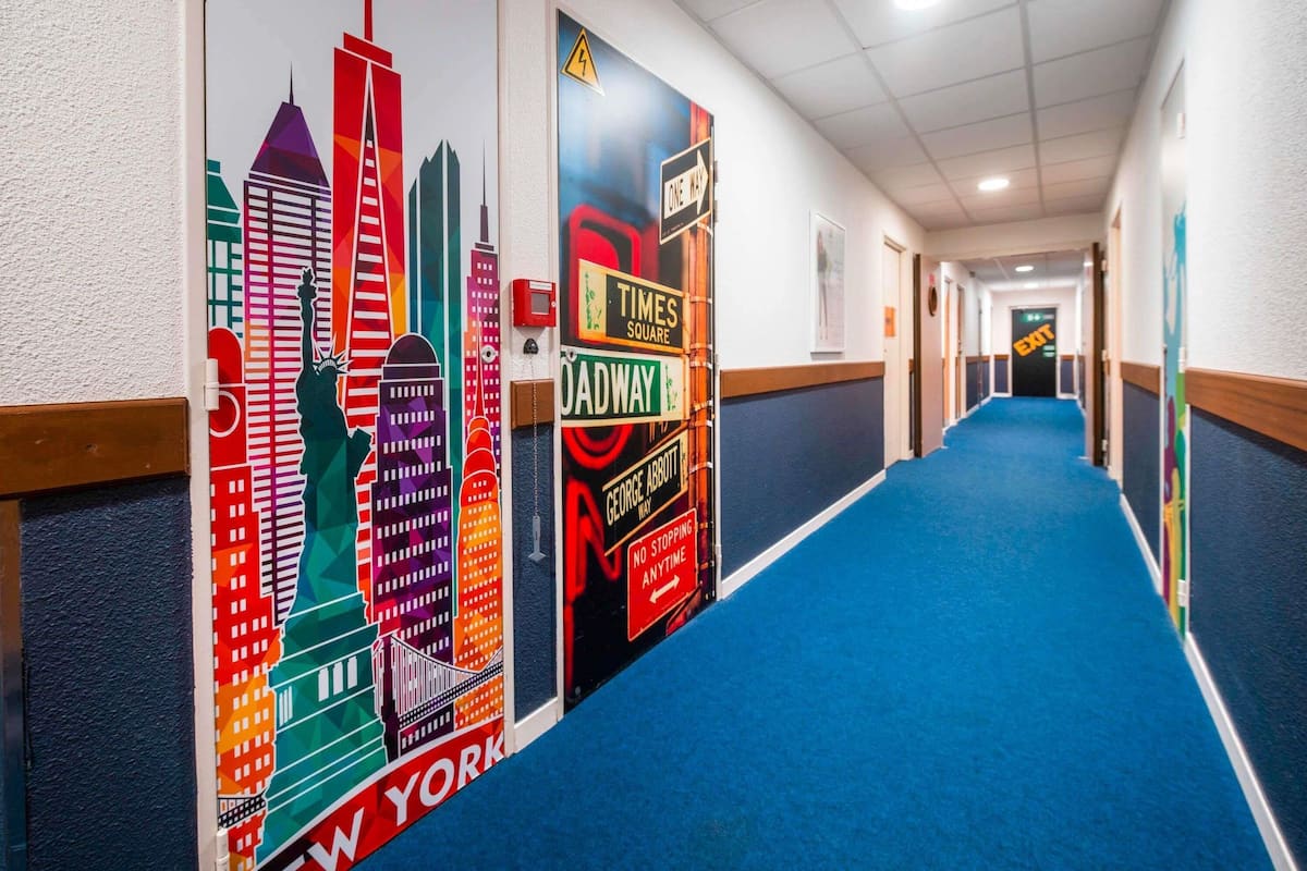 Standard Room, 1 Double Bed | Premium bedding, pillowtop beds, individually furnished, desk