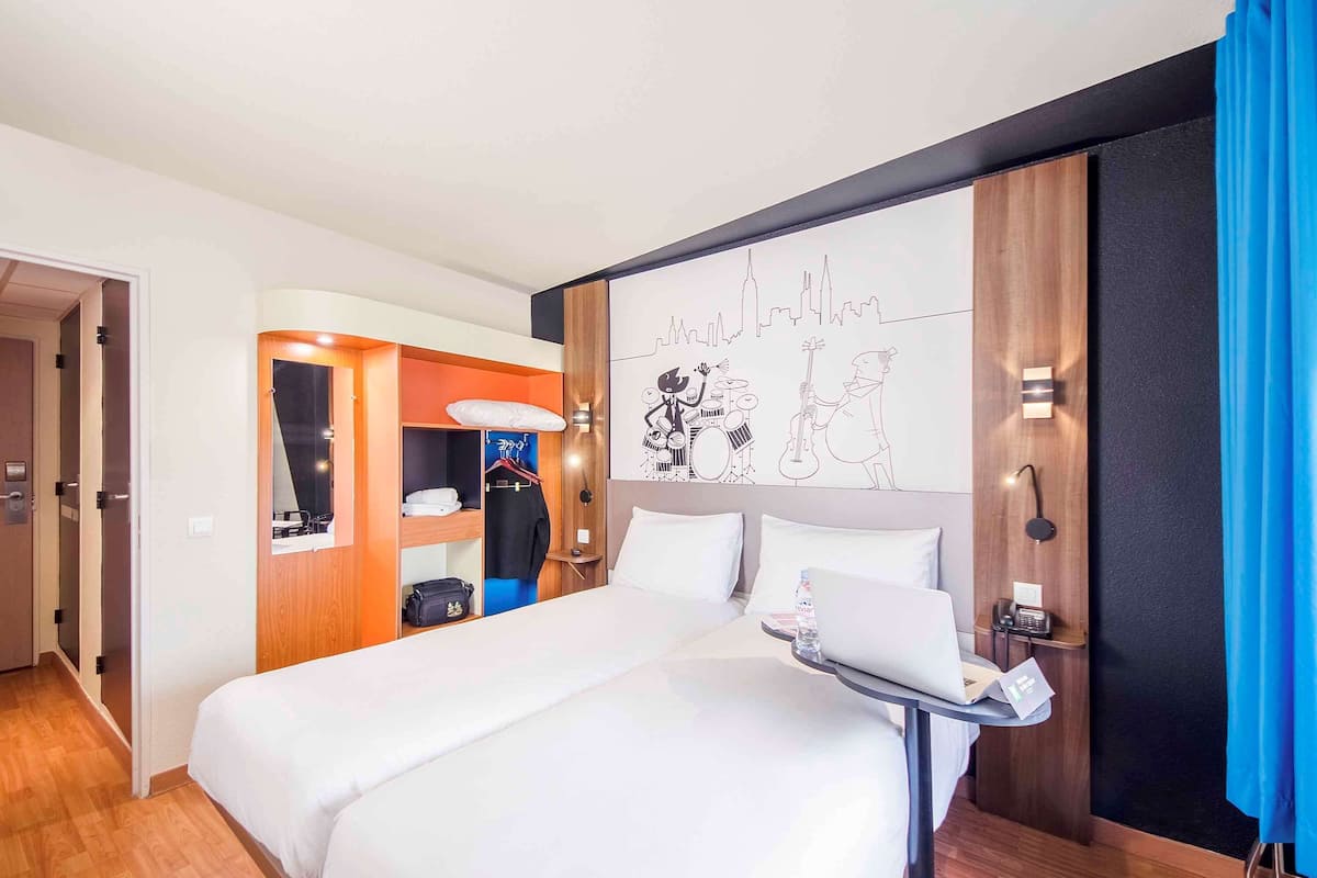 Standard Room, 2 Twin Beds | Premium bedding, pillowtop beds, individually furnished, desk