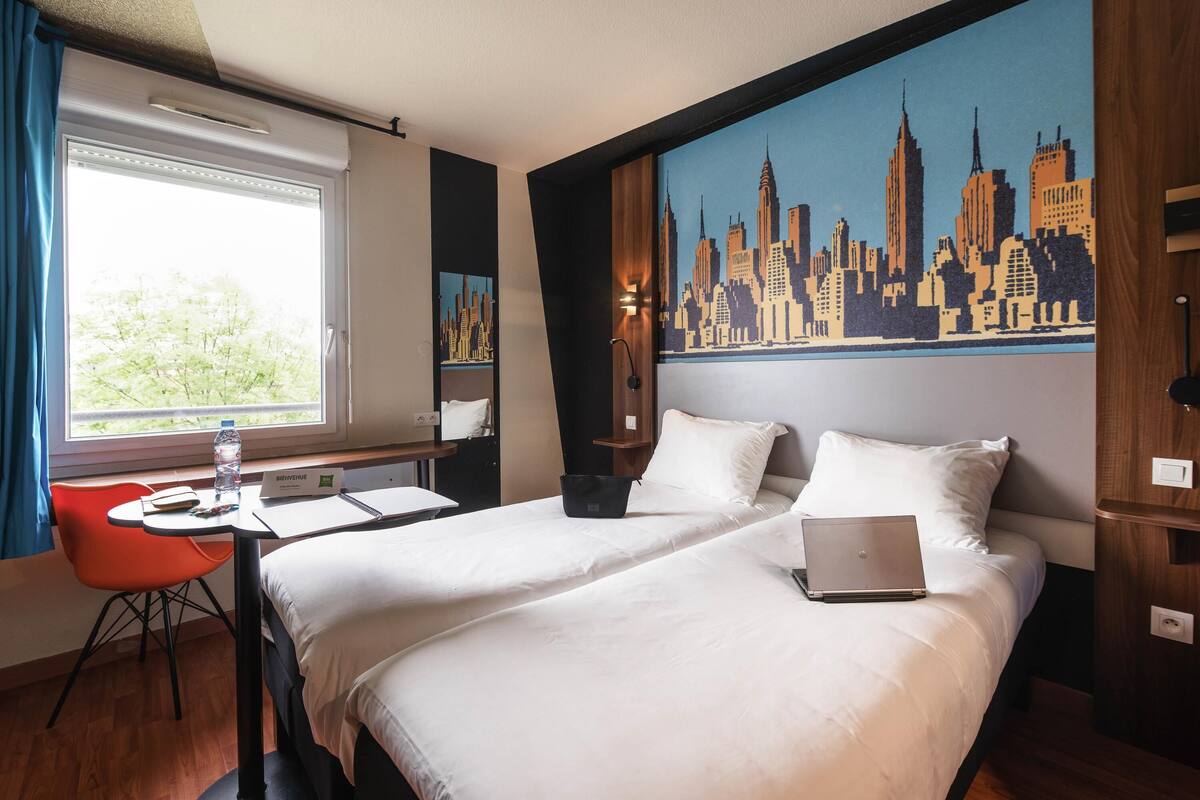 premium bedding, pillow-top beds, individually furnished, desk