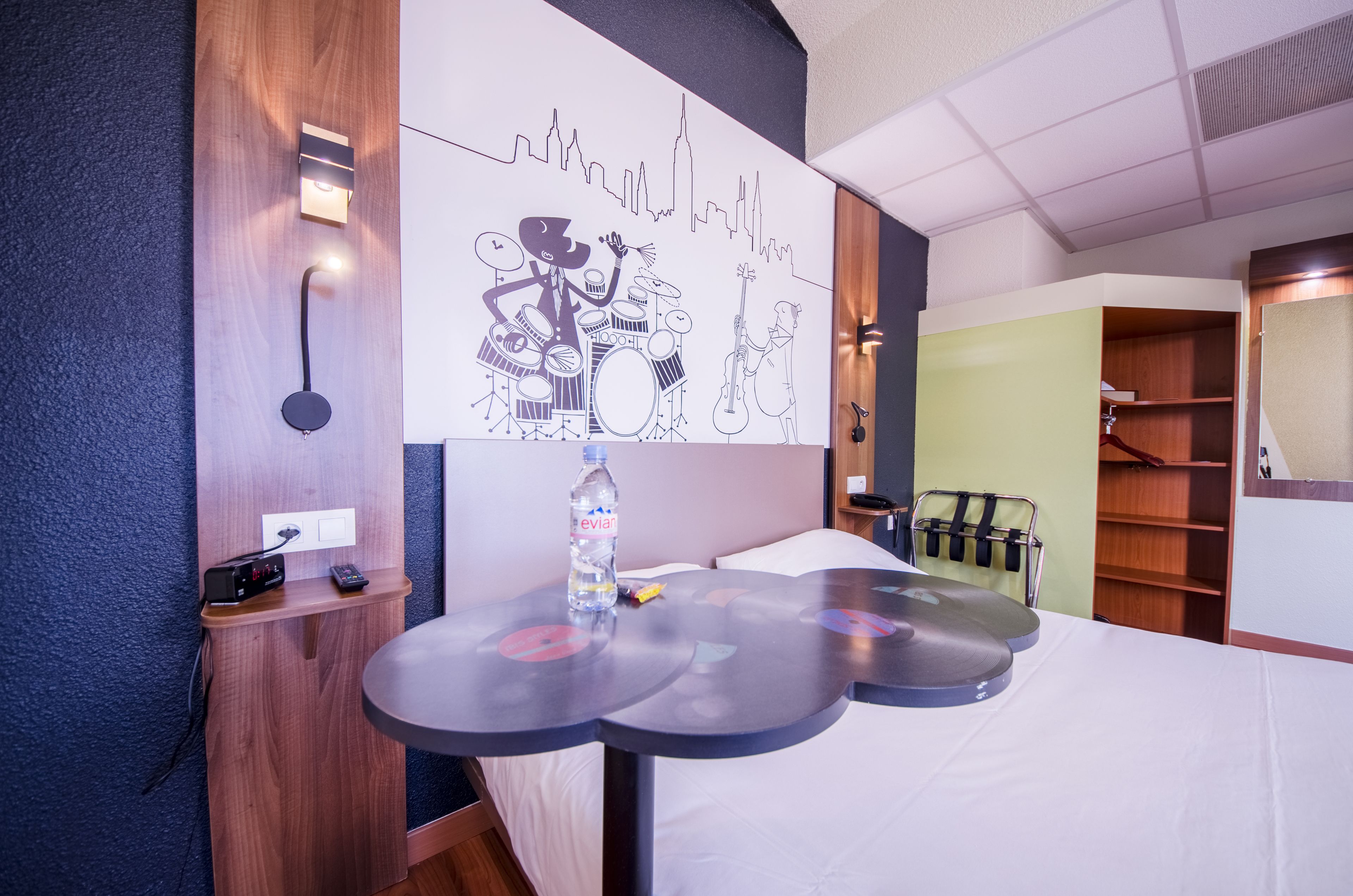 premium bedding, pillow-top beds, individually furnished, desk