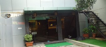 Hotel Sunshine Airport