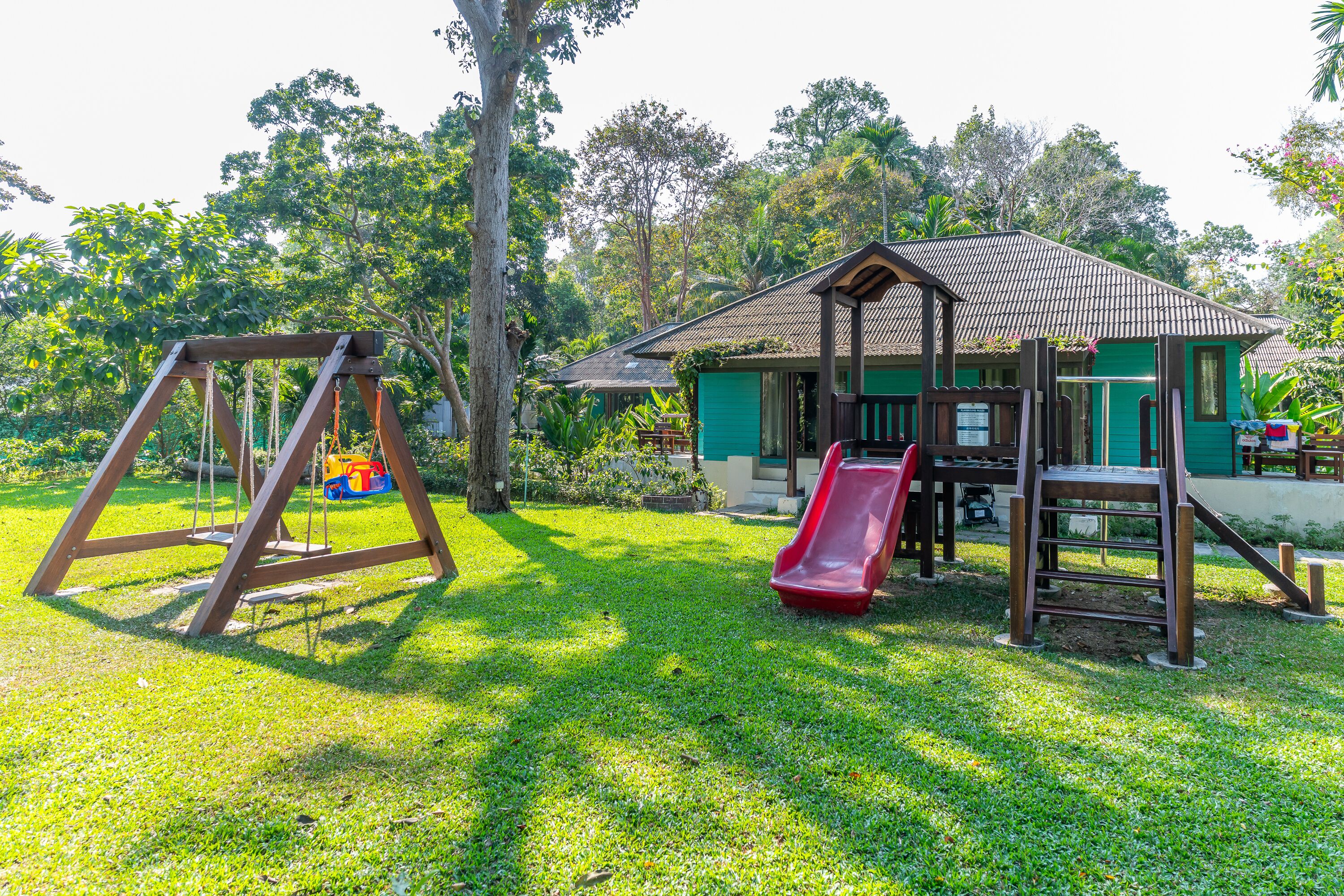 children’s play area – outdoor