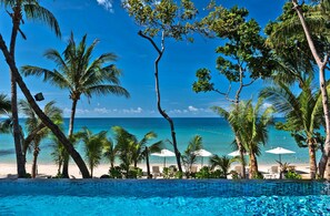 2 outdoor pools, pool umbrellas - Ao Prao Resort (Rayong)