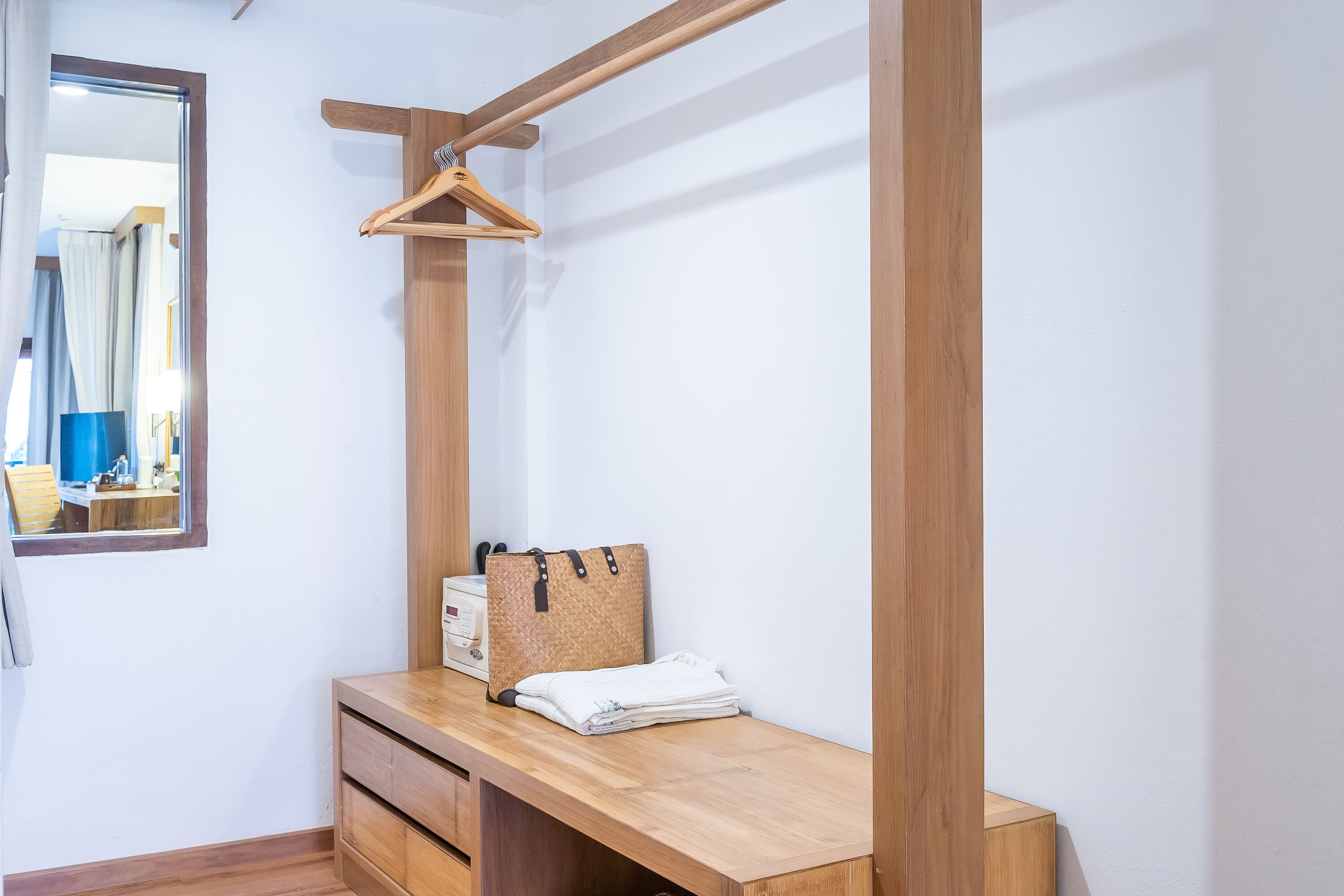 premier seaview | 1 bedroom, premium bedding, in-room safe, desk