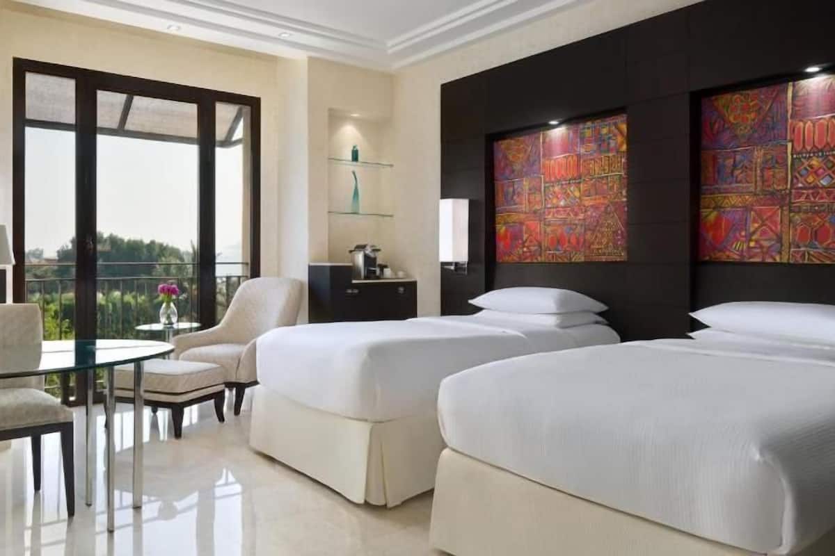 Egyptian cotton sheets, hypo-allergenic bedding, down comforters