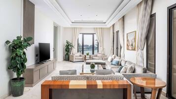 Egyptian cotton sheets, hypo-allergenic bedding, down duvets