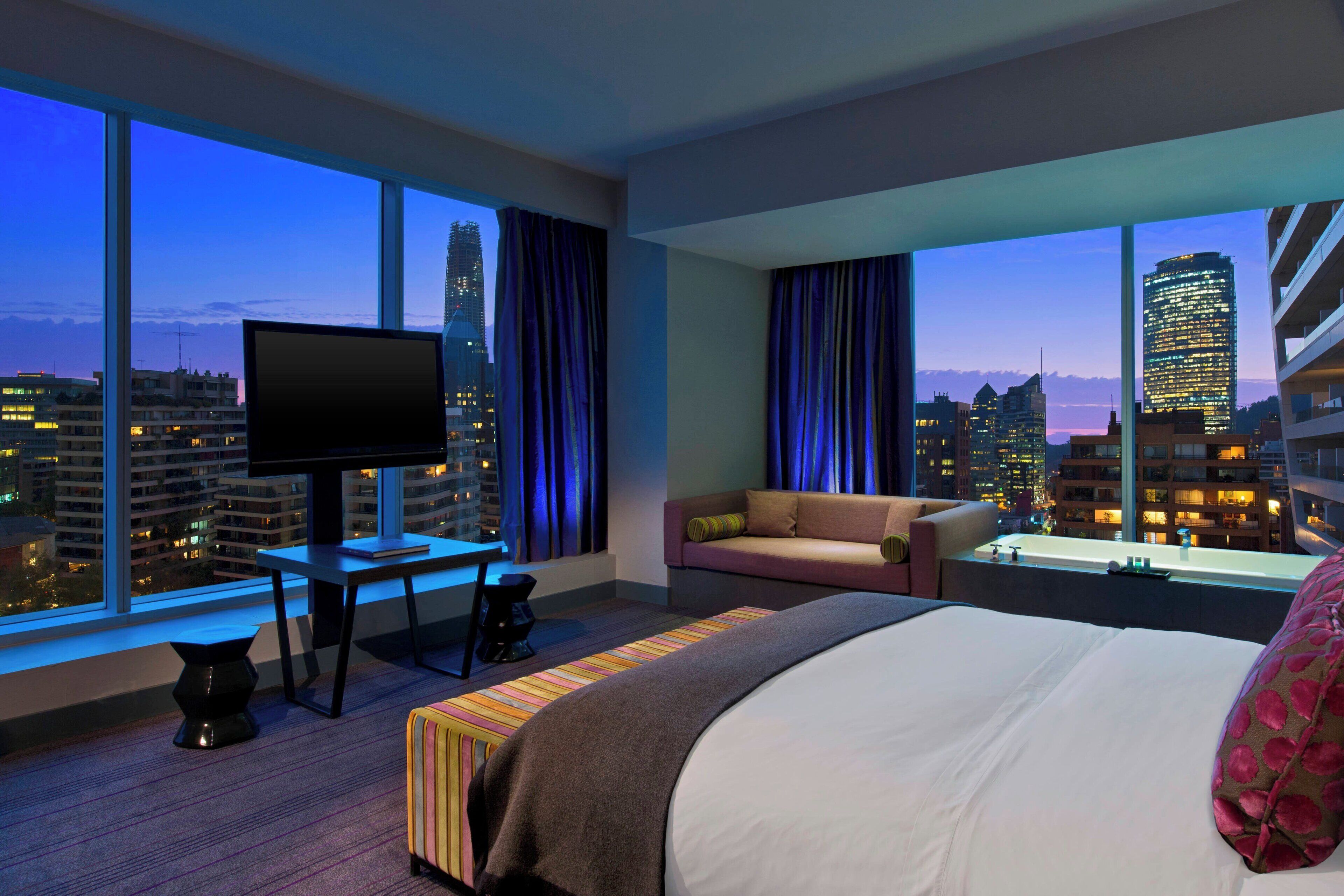 room, 1 king bed, corner | 1 bedroom, premium bedding, minibar, in-room safe