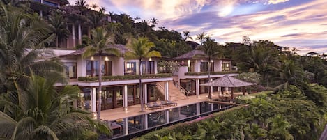 6 Bedroom Pool Villa | 6 bedrooms, premium bedding, pillowtop beds, minibar