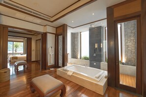 4 Bedroom Penthouse Pool Suite | Bathroom | Separate bathtub and shower, deep-soaking bathtub, free toiletries - Andara Resort Villas (Kamala)