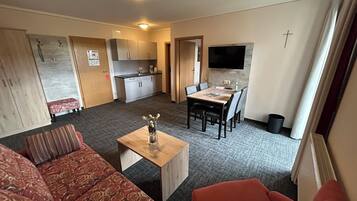 1 Schlafzimmer, Minibar, Schreibtisch, Bügeleisen/Bügelbrett