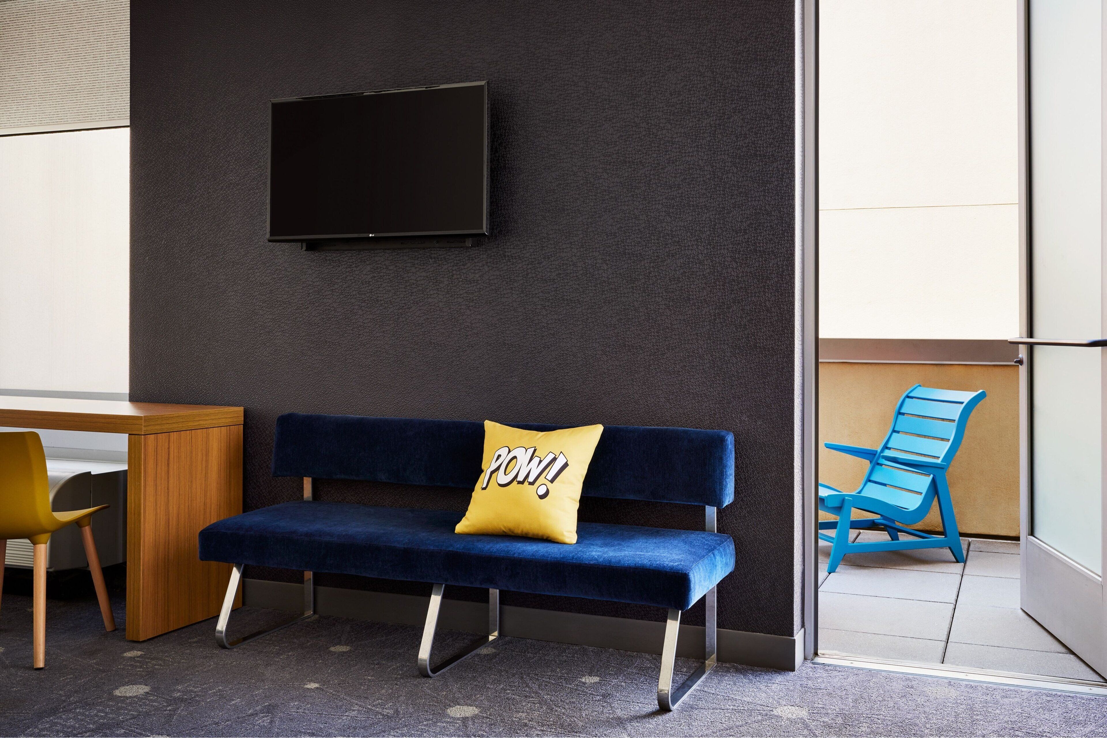 suite, 1 king bed | in-room safe, desk, blackout curtains, iron/ironing board