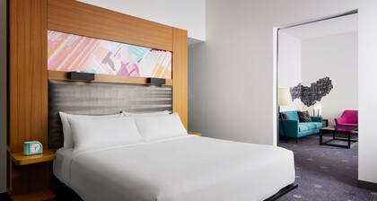 Aloft by Marriott Leawood-Overland Park