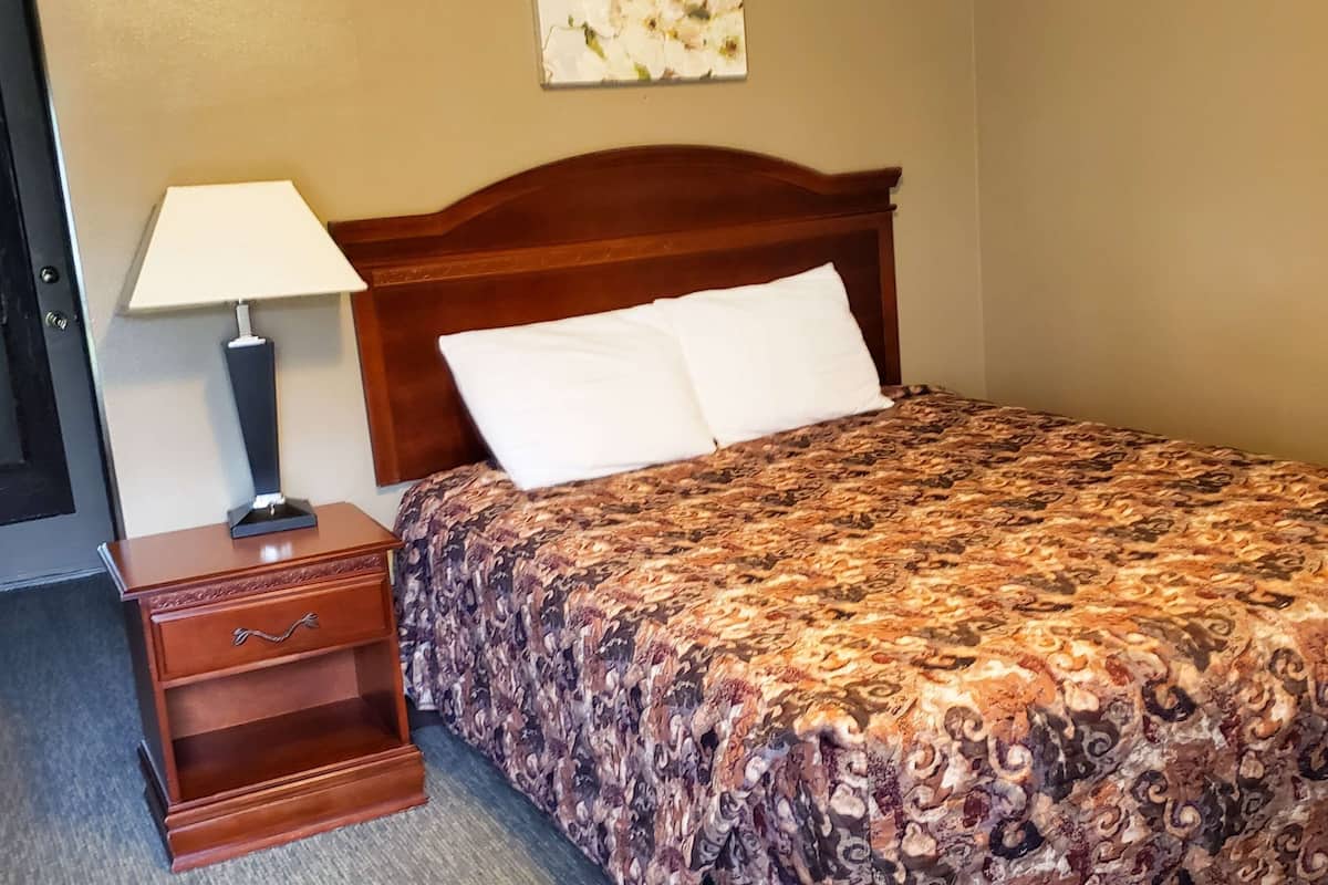 Room, 1 Queen Bed, Non Smoking