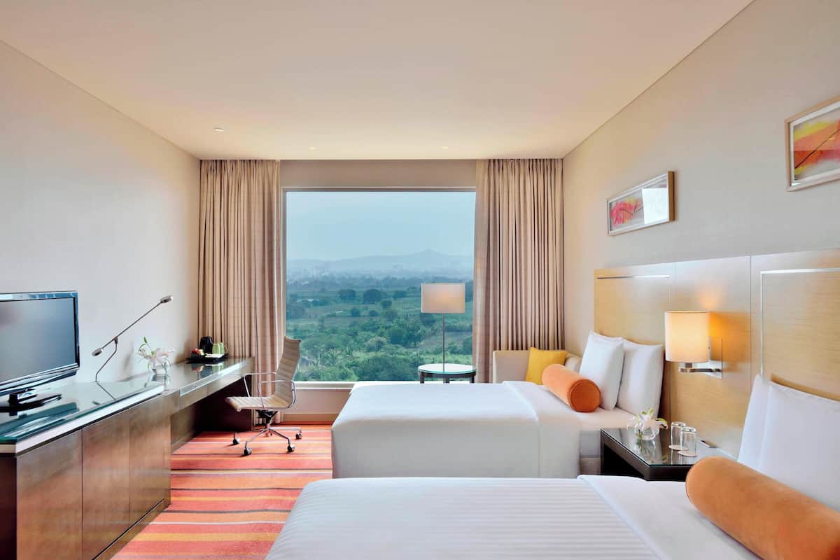 1 bedroom, hypo-allergenic bedding, memory-foam beds, minibar