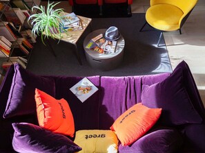 بار (في المنشاة)