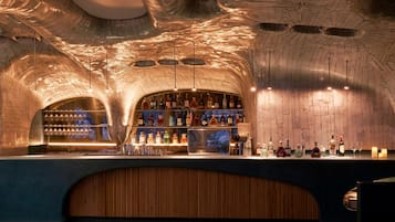 Poolside bar