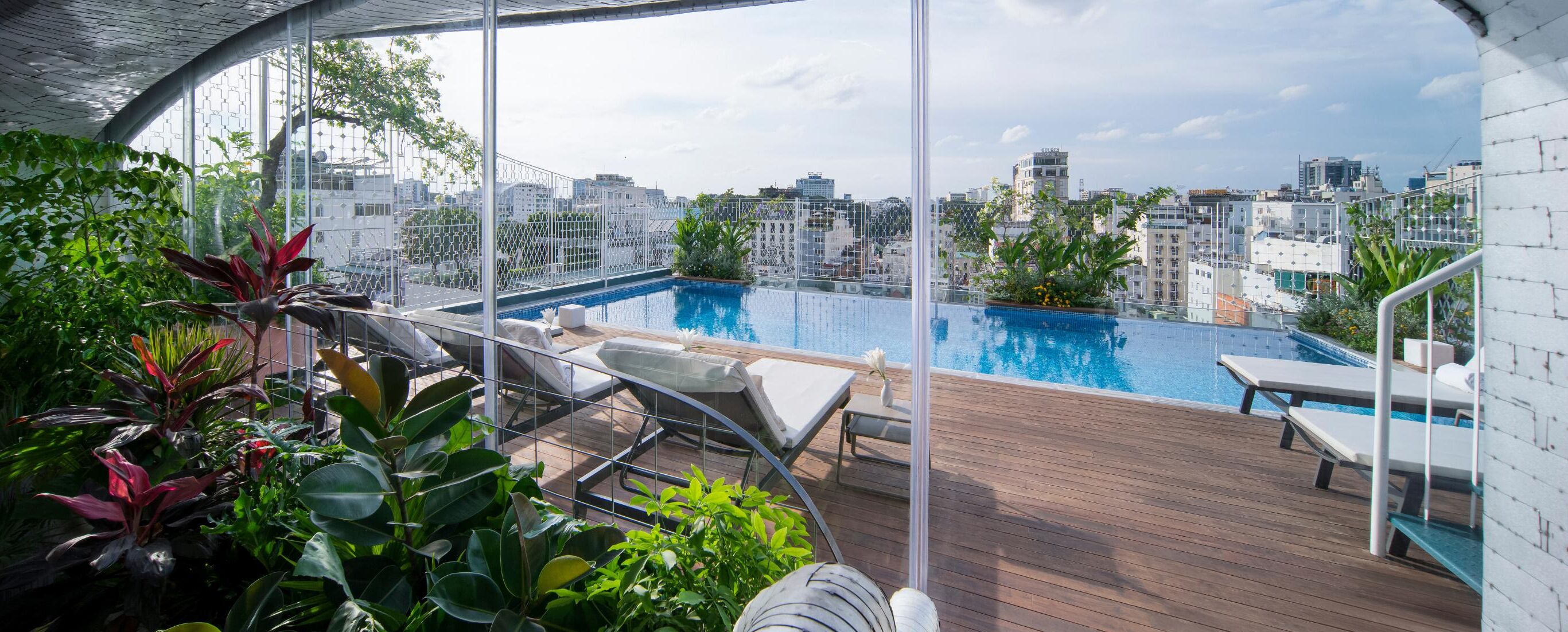 Outdoor pool, open 6:30 AM to 6:00 PM, sun loungers