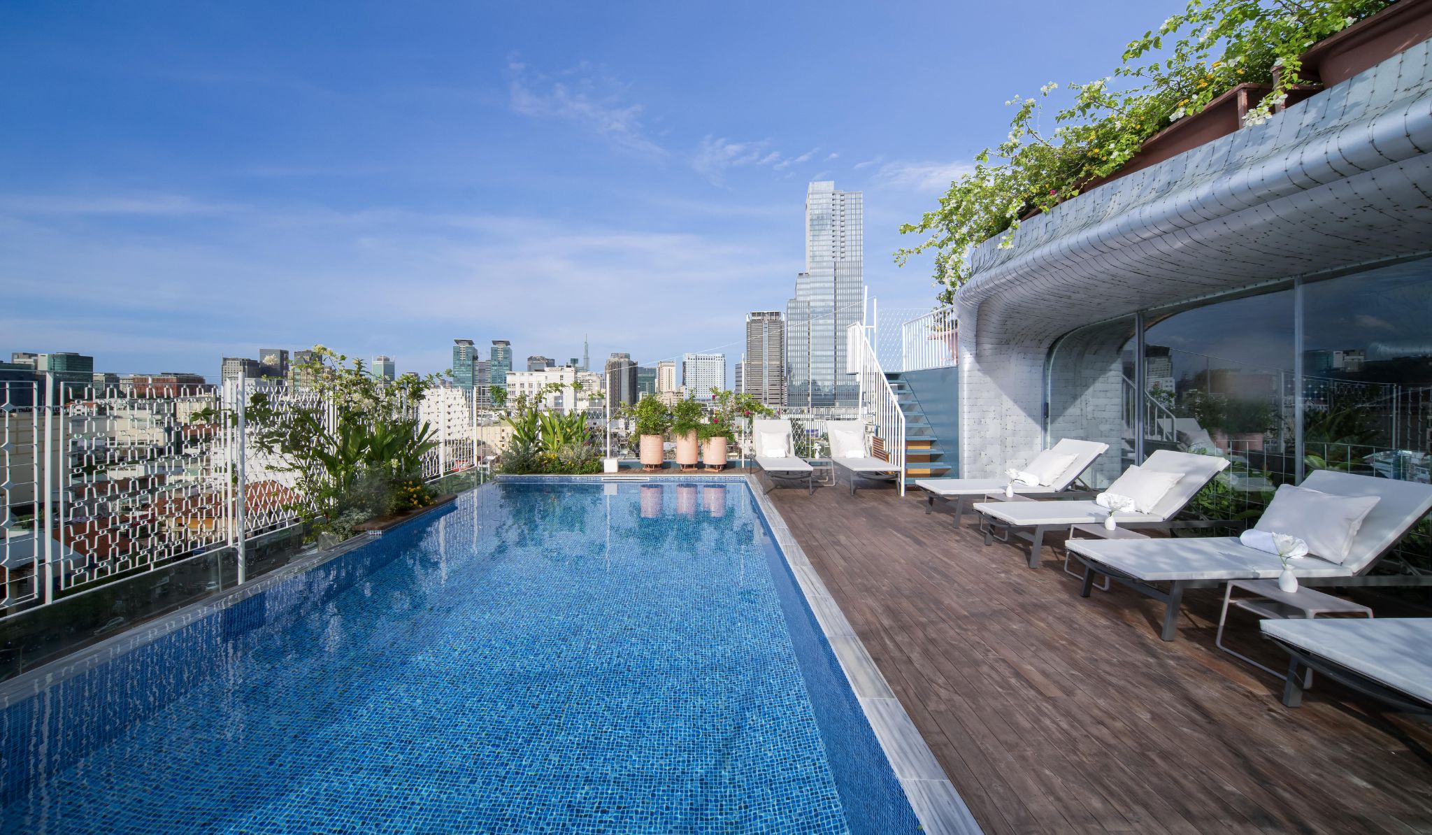 Rooftop pool