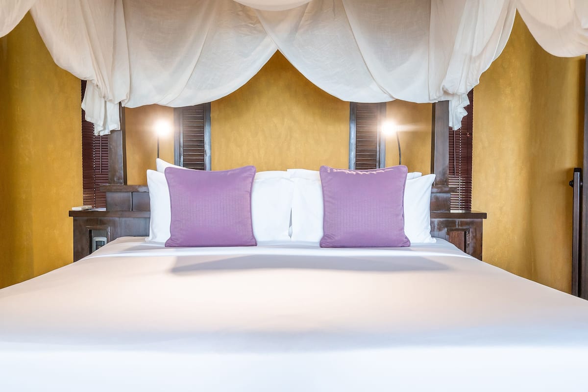 Beachfront Pool Villa / Included roundtrip shuttle speed boat at Jadet Pier | มินิบาร์, ตู้นิรภัยในห้องพัก, โต๊ะทำงาน, ผ้าม่านกันแสง