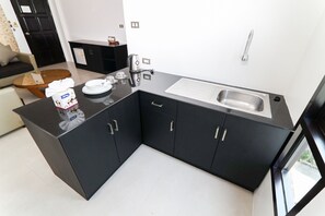 Premier Studio Suite | Private kitchen | Mini-fridge - G House (Hua Hin)