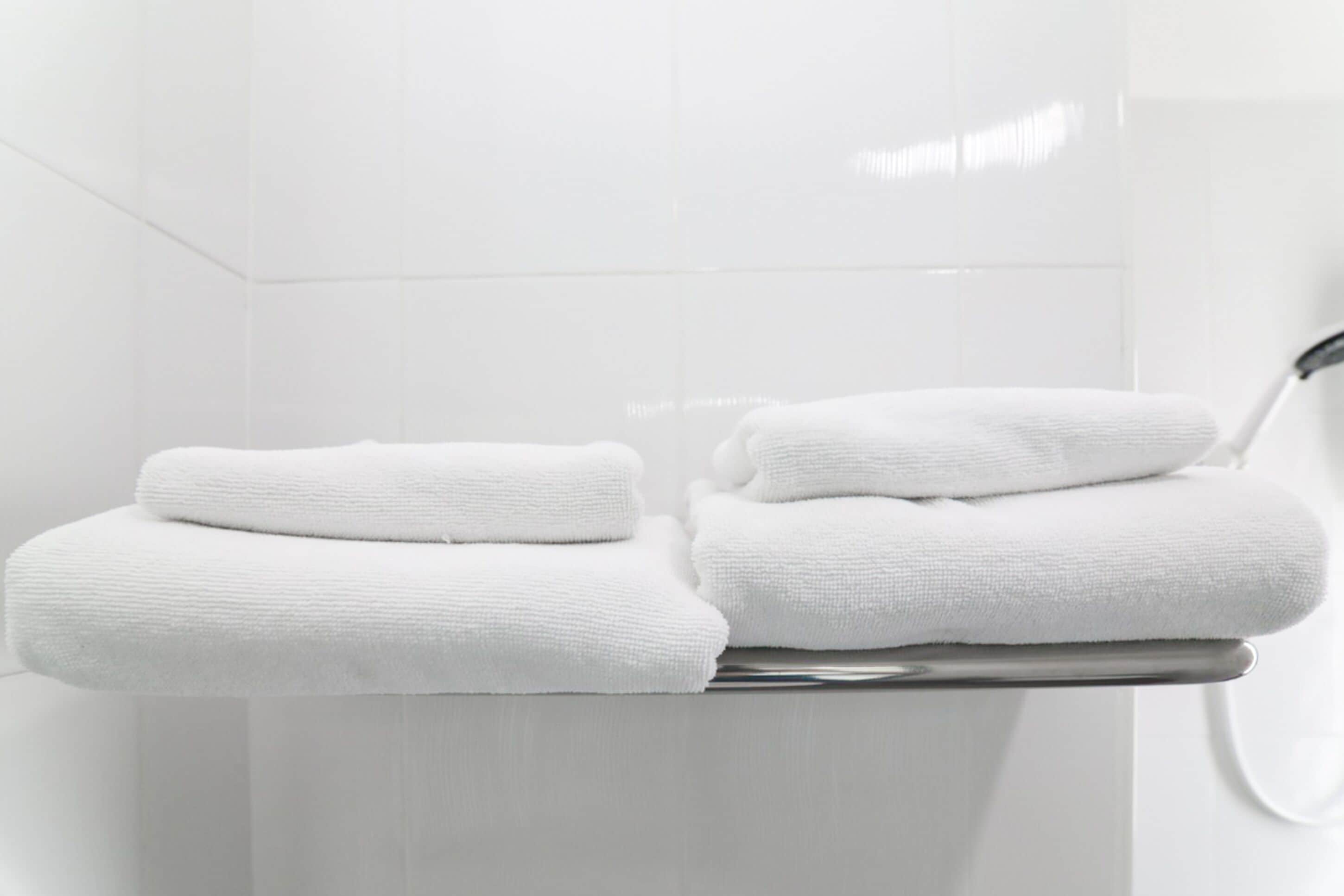 Standard Single Room | Bathroom | Shower, free toiletries, hair dryer (on request), towels