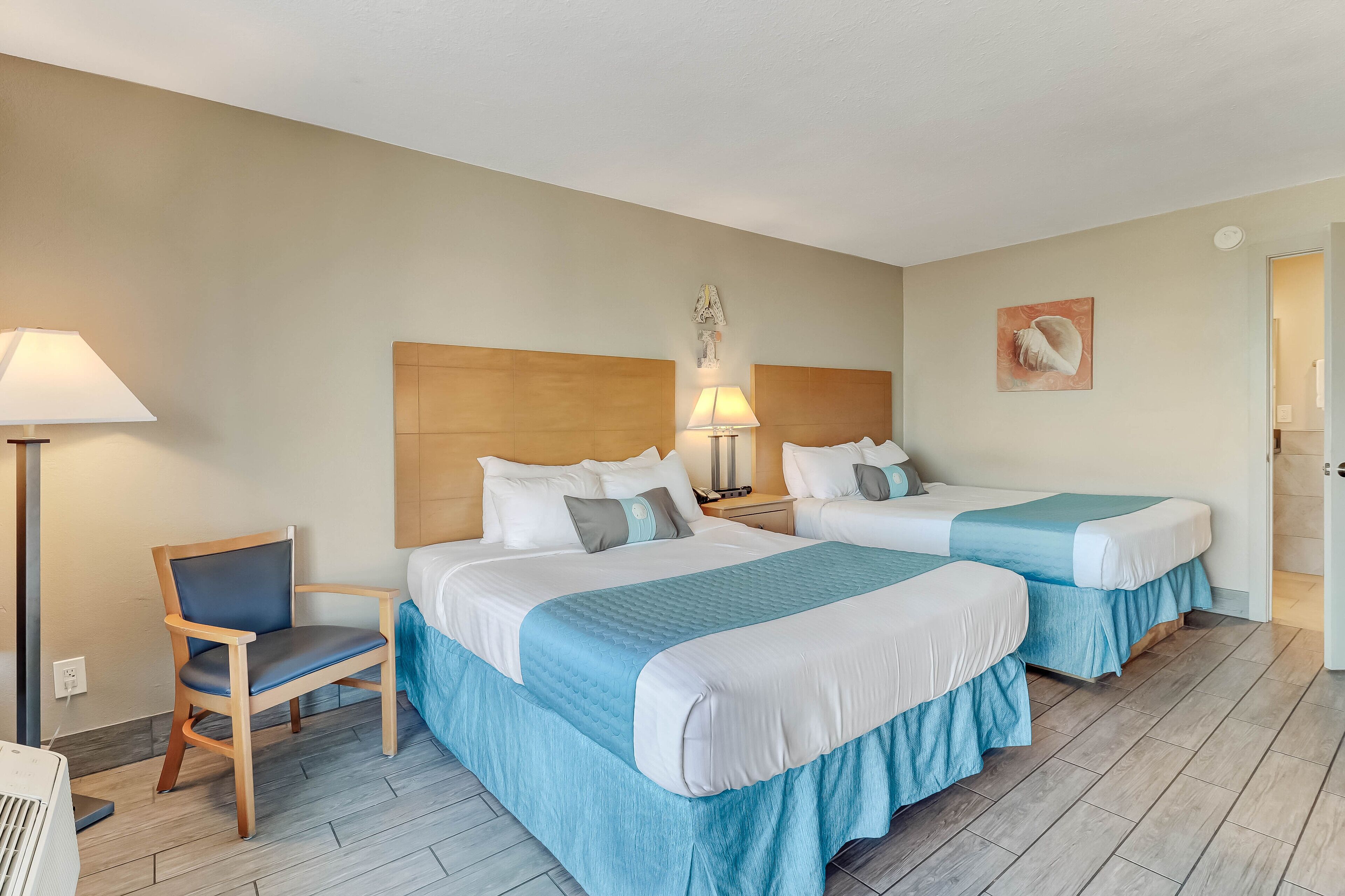 Classic ADA Queen Room, Roll-in Shower | Blackout drapes, iron/ironing board, free WiFi, bed sheets