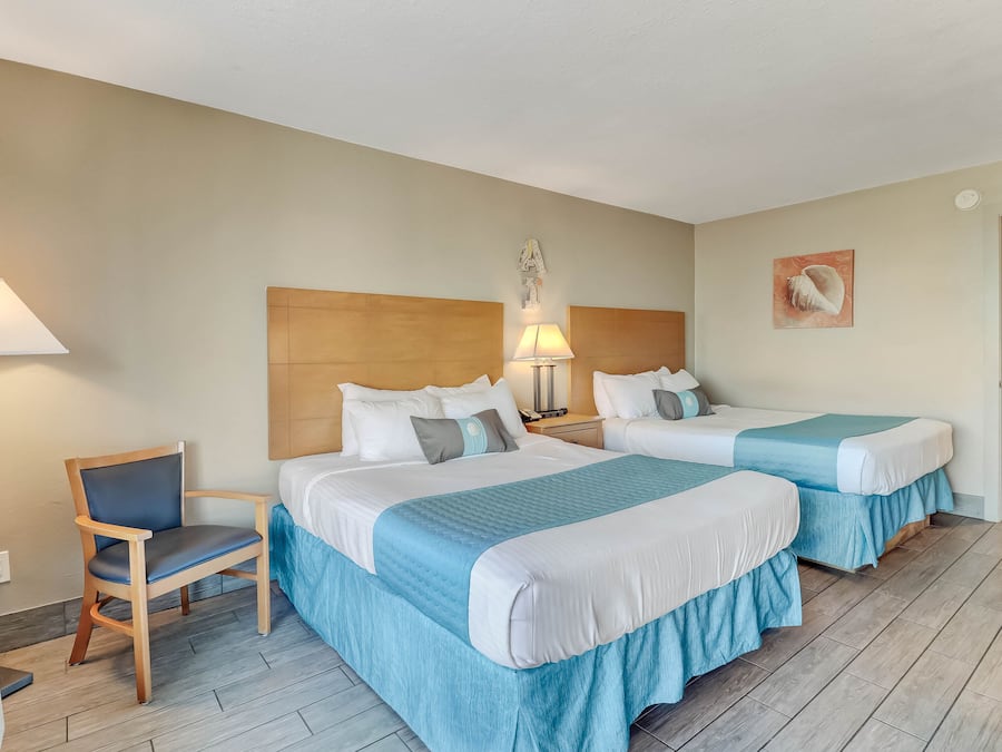 Classic ADA Queen Room, Roll-in Shower | Blackout drapes, iron/ironing board, free WiFi, bed sheets