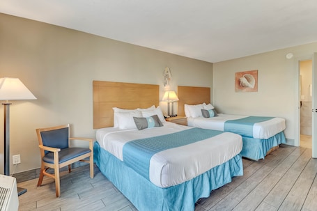Classic ADA Queen Room, Roll-in Shower | Blackout drapes, iron/ironing board, free WiFi, bed sheets. Beachside Motel